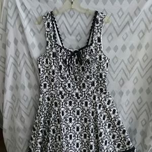 Nwt Hot Topic spider damask dress